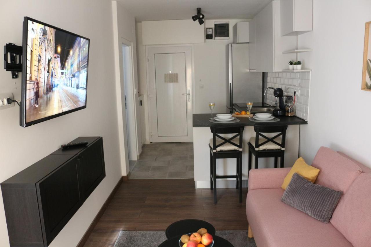 Luca, Digital Nomad Getaway Studio Apartment Загреб Екстер'єр фото